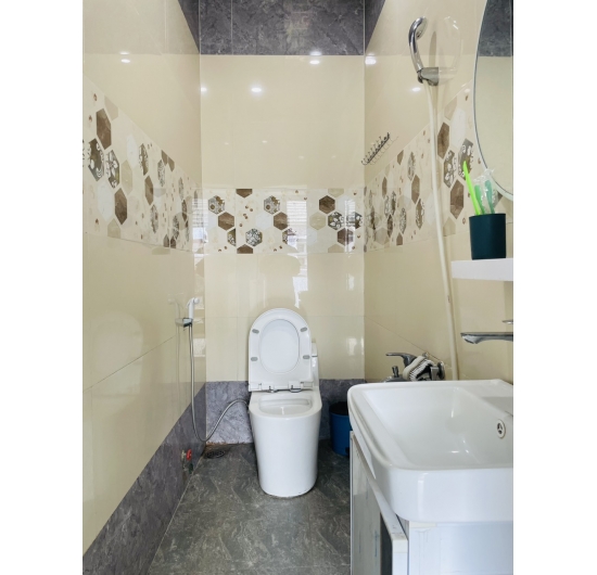 BÁN KHÁCH SẠN TRUNG TÂM THỊ XÃ LONG KHÁNH- TỈNH ĐỒNG NAI 
