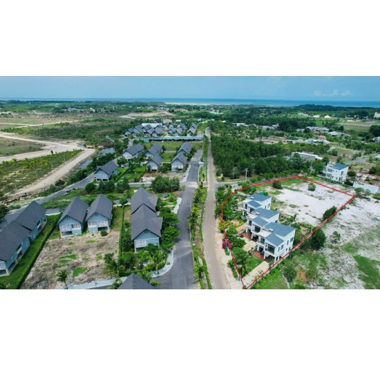 Bán 3 biệt thự trên lô đất 4.044m2 - Bình Châu - Xuyên Mộc - Bà Rịa Vũng Tàu